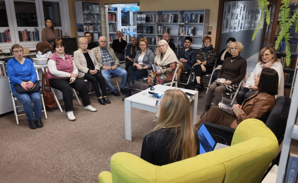 SPOTKANIE W CENTRUM ANIMACJI KULTURY W MIĘDZYCHODZIE.