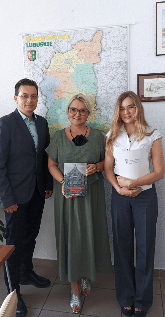Dziękujemy za zaproszenie Pani Dyrektor PFRON Oddział Lubuski Elżbiecie Miernik-Kukurce i Panu Piotrowi Natkańskiemu z Centrum Informacyjno-Doradczego dla osób z niepełnosprawnością.