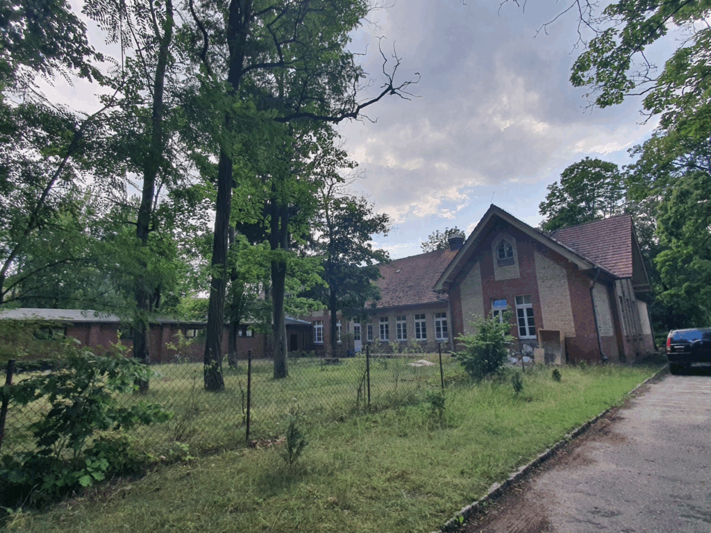 ODDZIAŁ II. OD LANDHAUS DO PROMINENTENHAUS