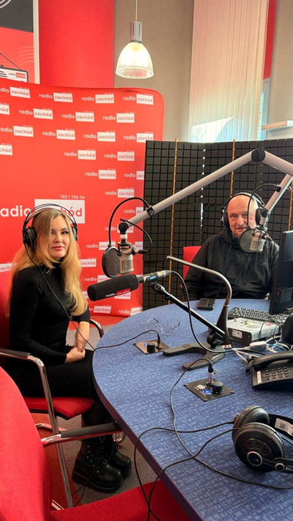 REPORTAŻ O OBRZYCACH W RADIO ZACHÓD