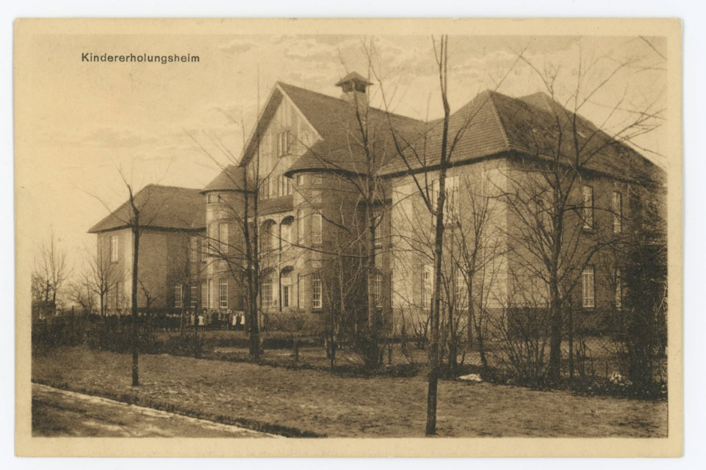 WESOŁE ŚWIĘTA W SANATORIUM DZIECIĘCYM W OBRZYCACH