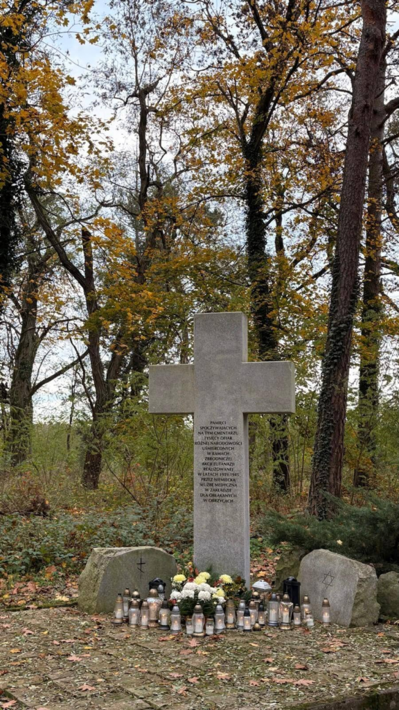 W CICHEJ PAMIĘCI…1 LISTOPADA W OBRZYCACH.